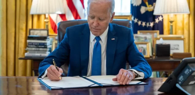 Patrick Lawrence: The Price of Biden’s New China Tariffs